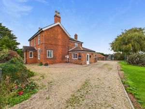 Approach- click for photo gallery